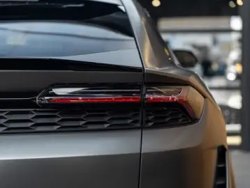 Lamborghini Urus SE Massage HUD B&O Advanced Full Matte PPF
