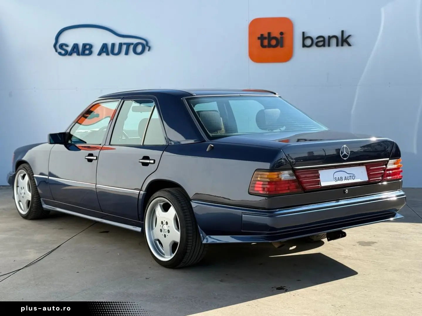 Mercedes-Benz E