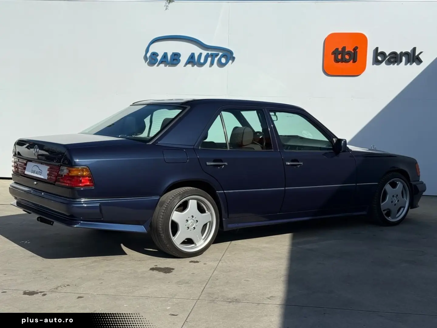 Mercedes-Benz E