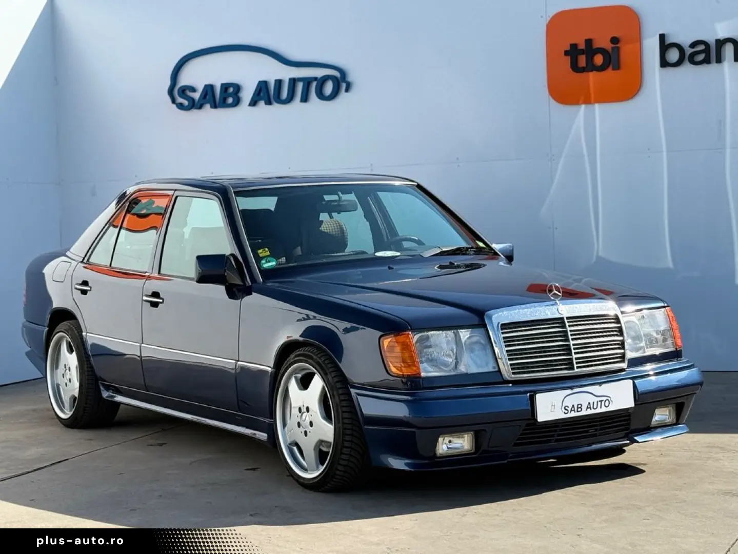 Mercedes-Benz E