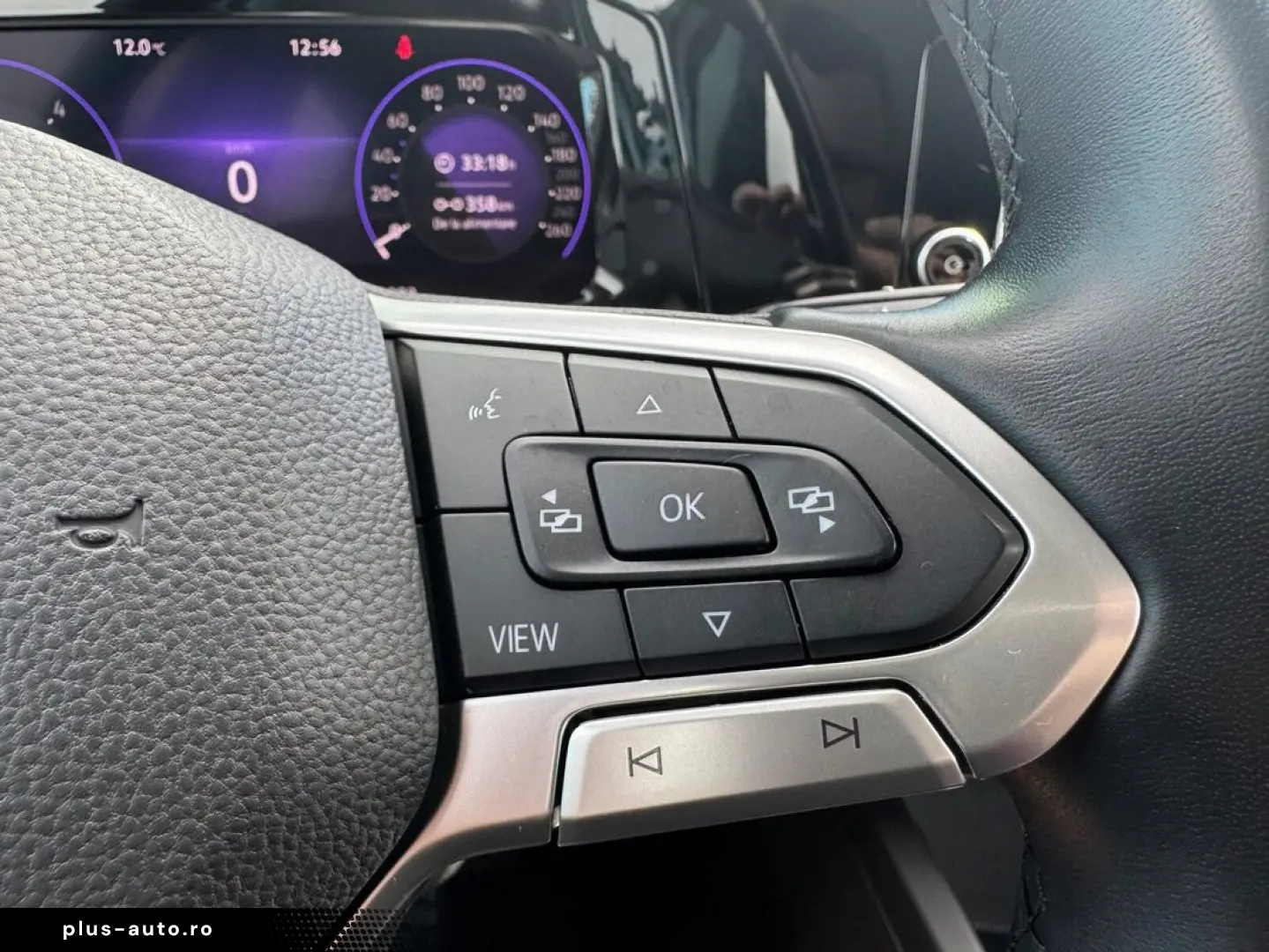 VOLKSWAGEN Golf 2023 — imagine 6