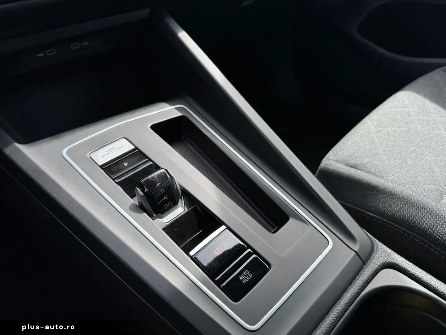 VOLKSWAGEN Golf 2023 — imagine 16
