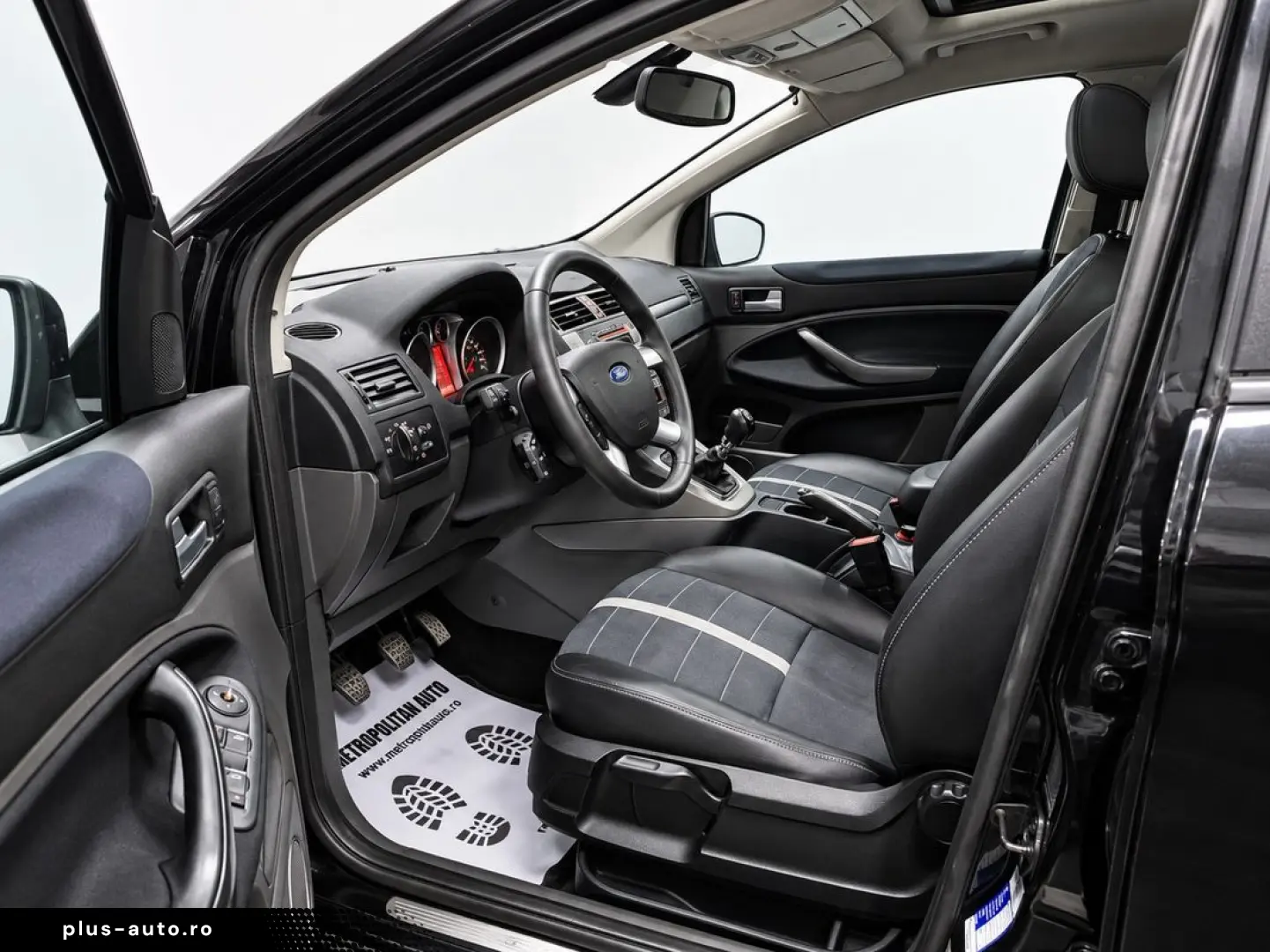 Ford Kuga Titanium GARANTIE •Plafon Panoramic•