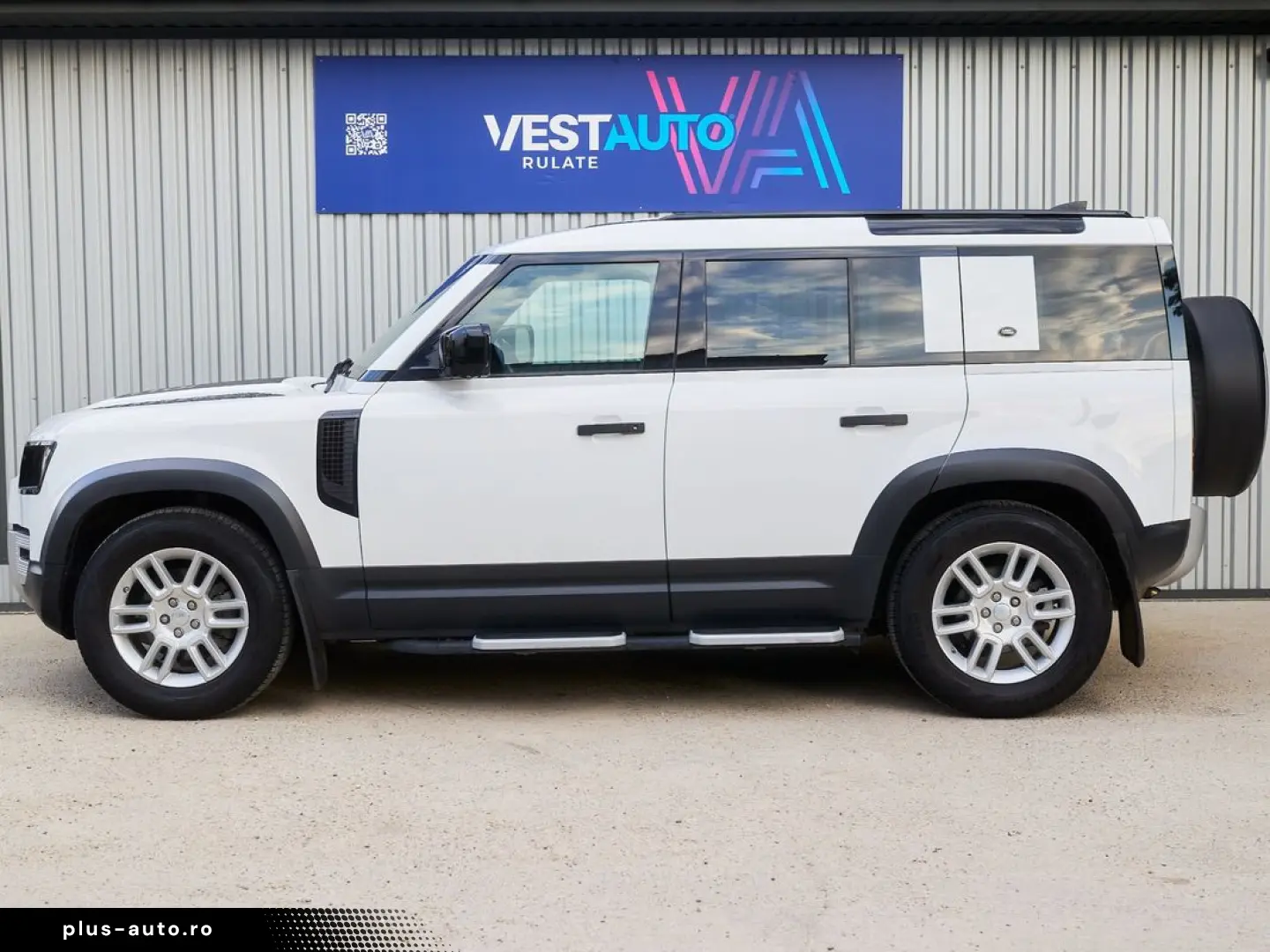 Land-Rover Defender