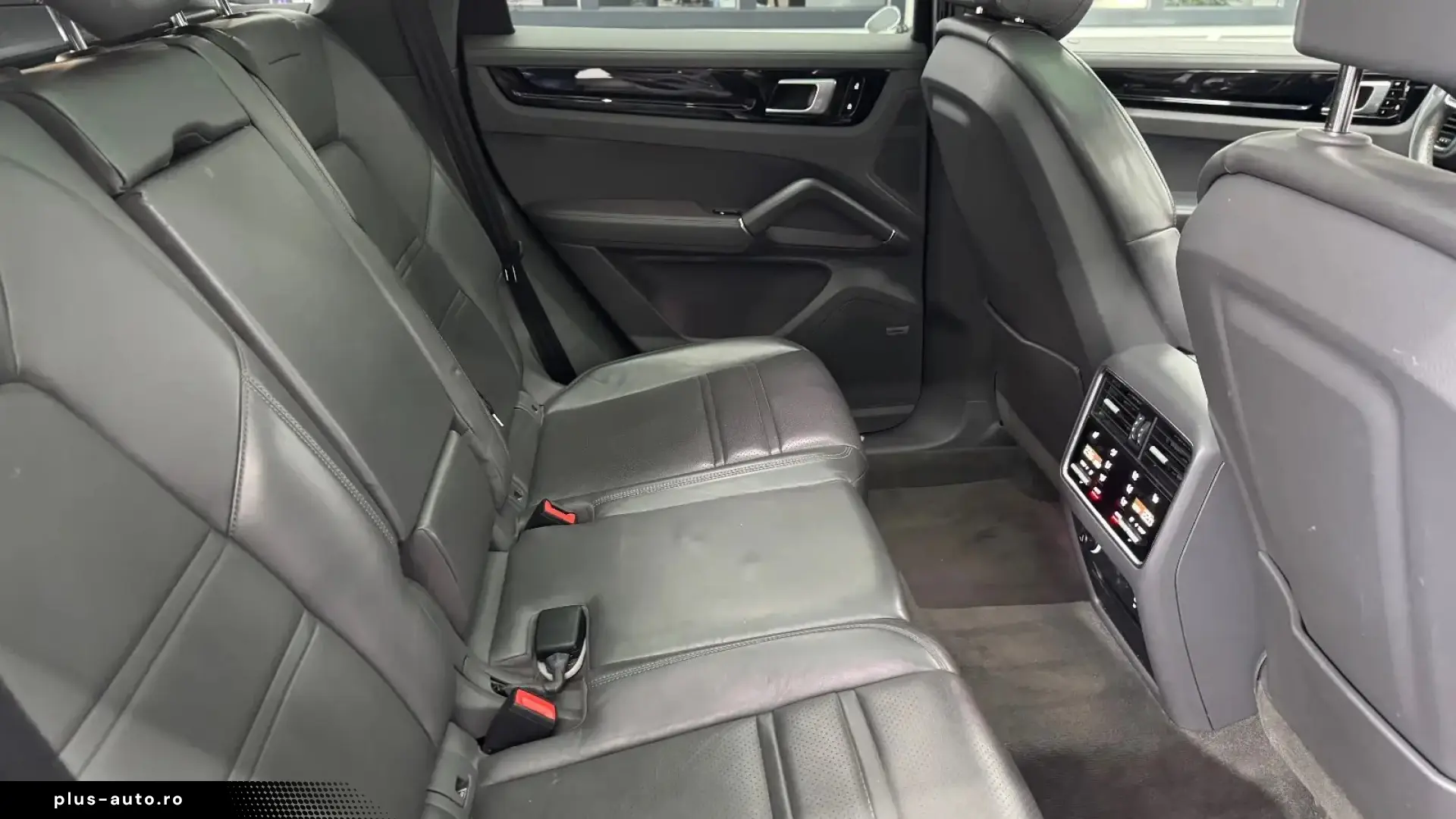 Porsche Cayenne V6 3.0L Aut.