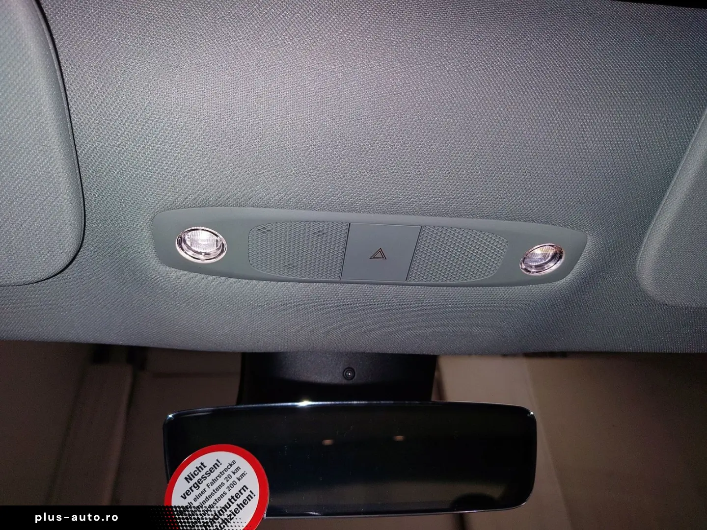 TESLA Model 3 2023 — imagine 13