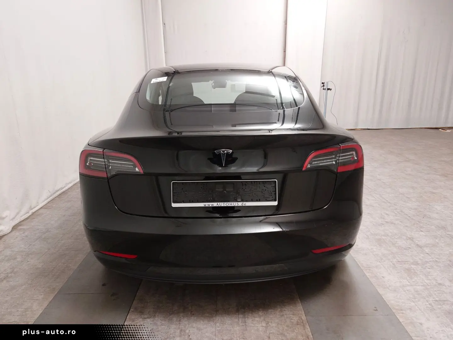 TESLA Model 3 2023 — imagine 14