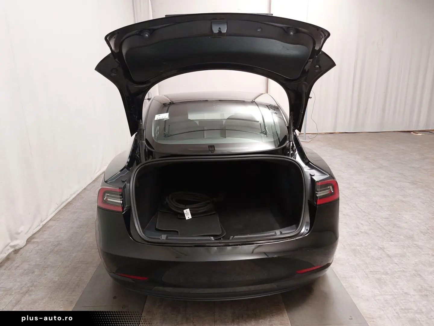 TESLA Model 3 2023 — imagine 16