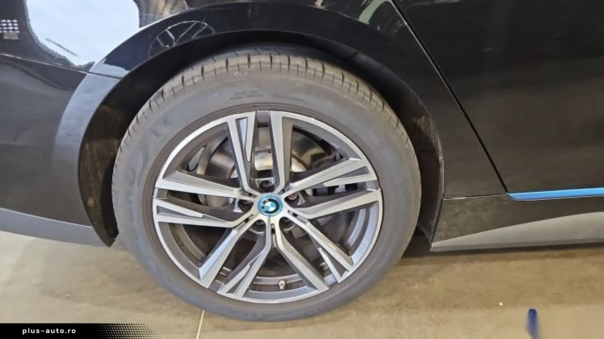 BMW i4 2023 — imagine 12