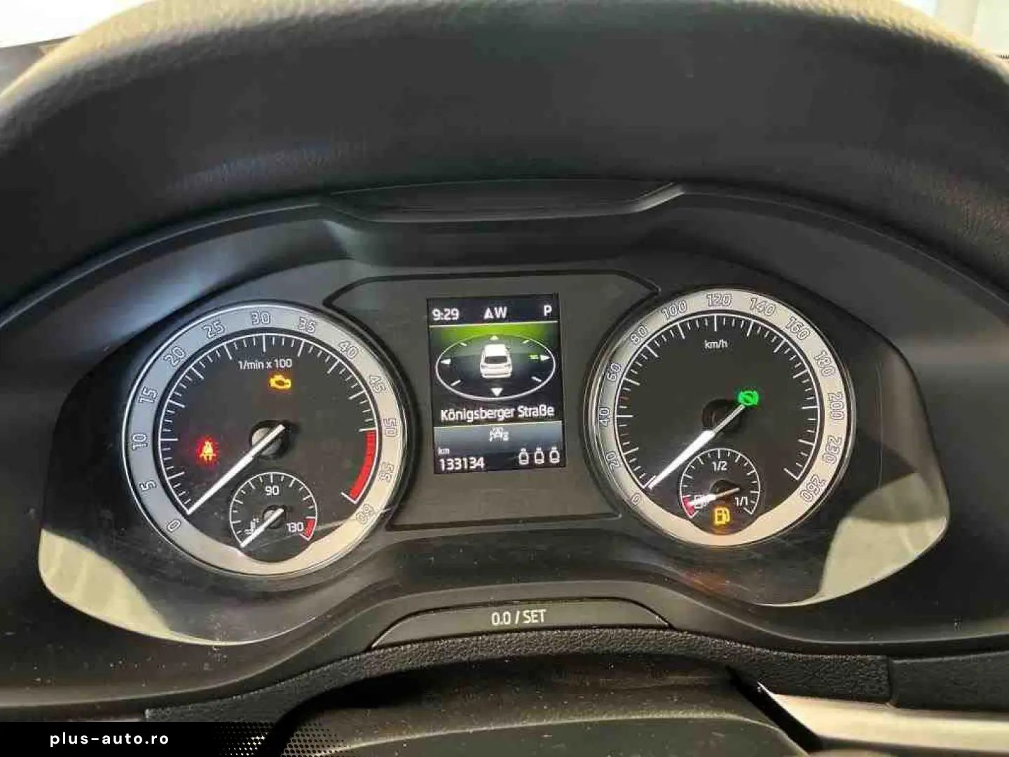SKODA Karoq 2.0 TDI 4X4 Clever NAVI LED ACC