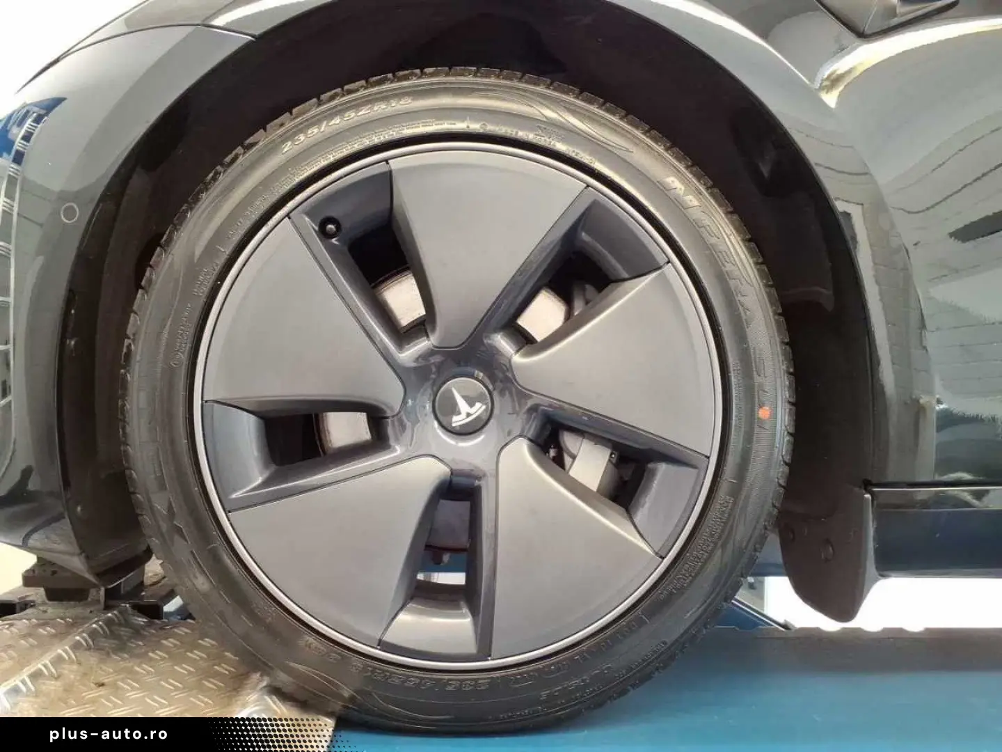 TESLA Model 3 2021 — imagine 7