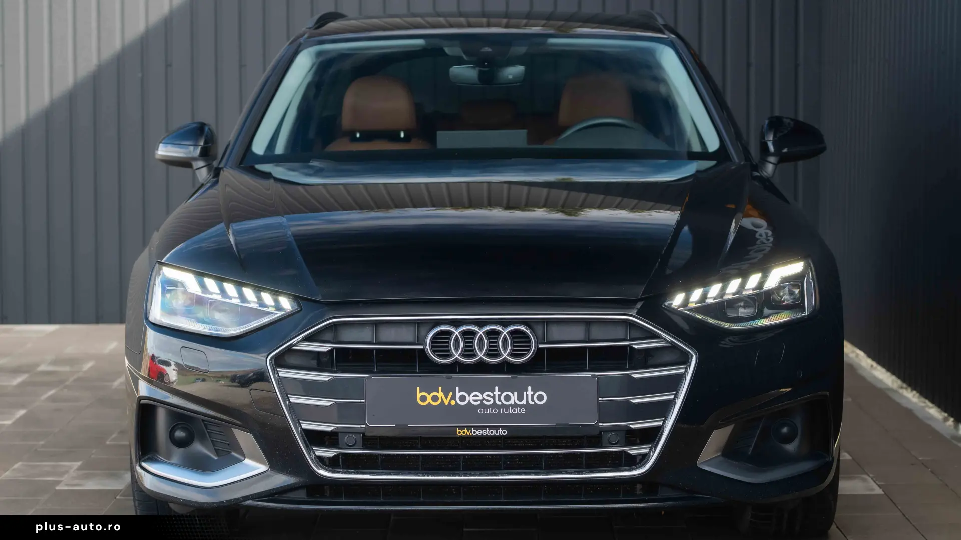AUDI A4 2023 — imagine 2