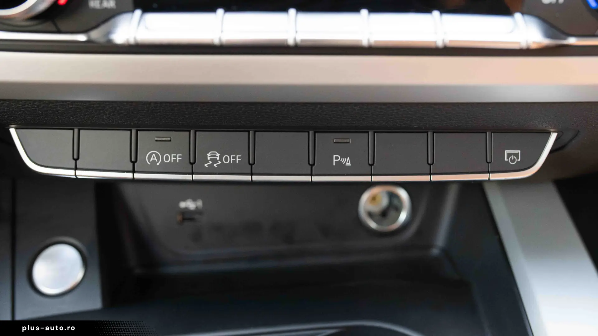 AUDI A4 2023 — imagine 30