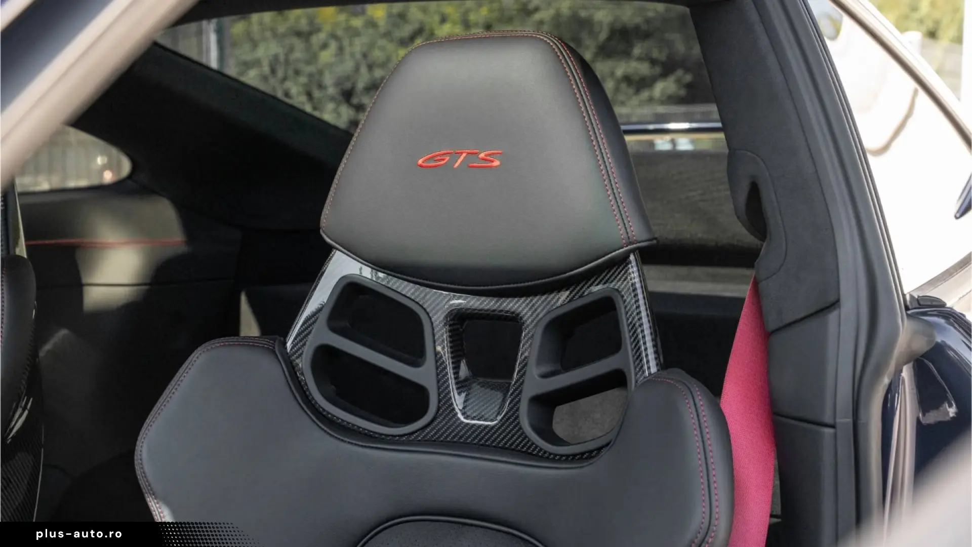 PORSCHE 911 2024 — imagine 13