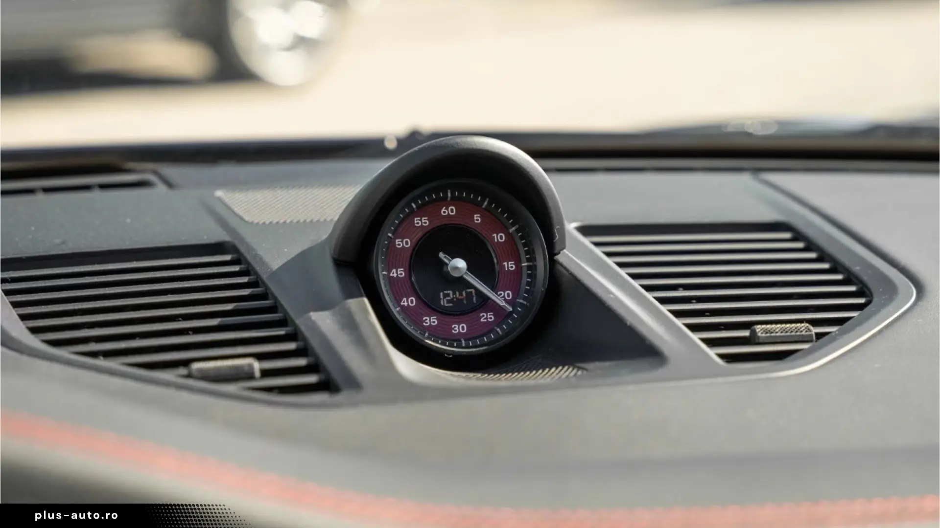 PORSCHE 911 2024 — imagine 16