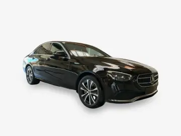 MERCEDES-BENZ E 300 de Avantgarde T-Leder Navi LED