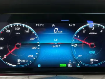 MERCEDES-BENZ E 300 de Avantgarde T-Leder Navi LED