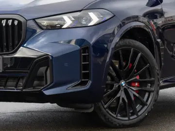 BMW X5 xDrive40d M package H&K AHK