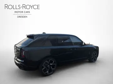 Rolls Royce Cullinan Black Badge - LIVRARE RAPIDA