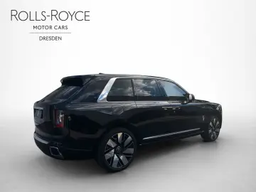 Rolls-Royce Cullinan - LIVRARE RAPIDA