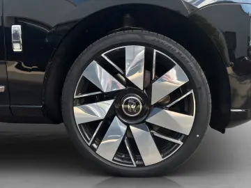 Rolls-Royce Cullinan - LIVRARE RAPIDA