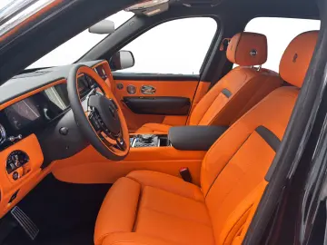 Rolls-Royce Cullinan - LIVRARE RAPIDA