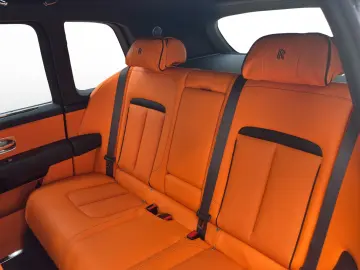 Rolls-Royce Cullinan - LIVRARE RAPIDA