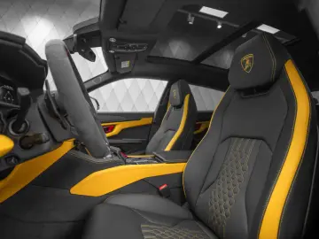 Lamborghini Urus 4.0 V8 SE 2026 BRABUS CARBON AKRAPOVIC