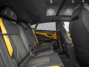 Lamborghini Urus 4.0 V8 SE 2026 BRABUS CARBON AKRAPOVIC