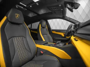 Lamborghini Urus 4.0 V8 SE 2026 BRABUS CARBON AKRAPOVIC