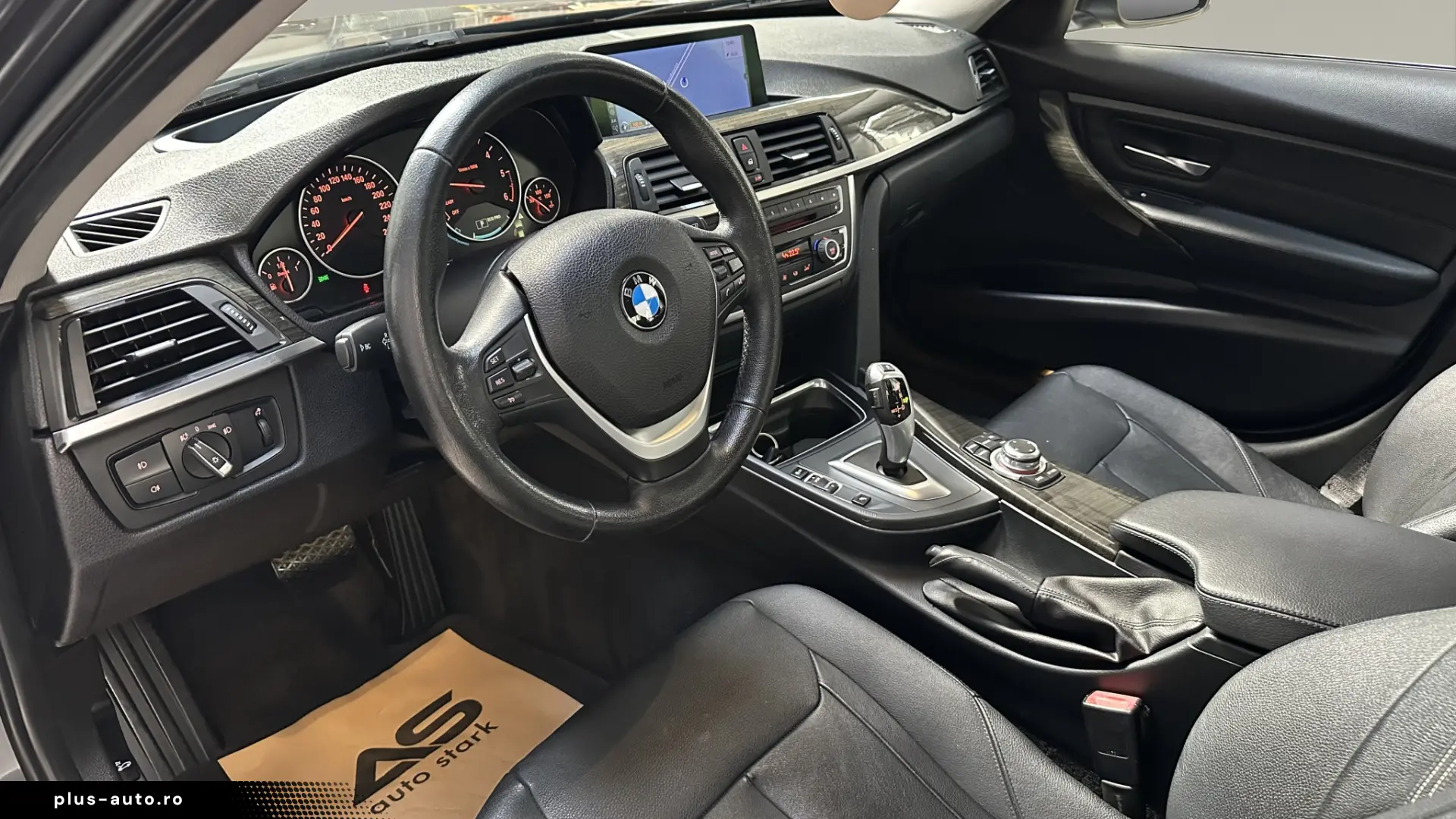 BMW Seria 3 320d Efficient Dynamic Edition Aut. Luxury Line