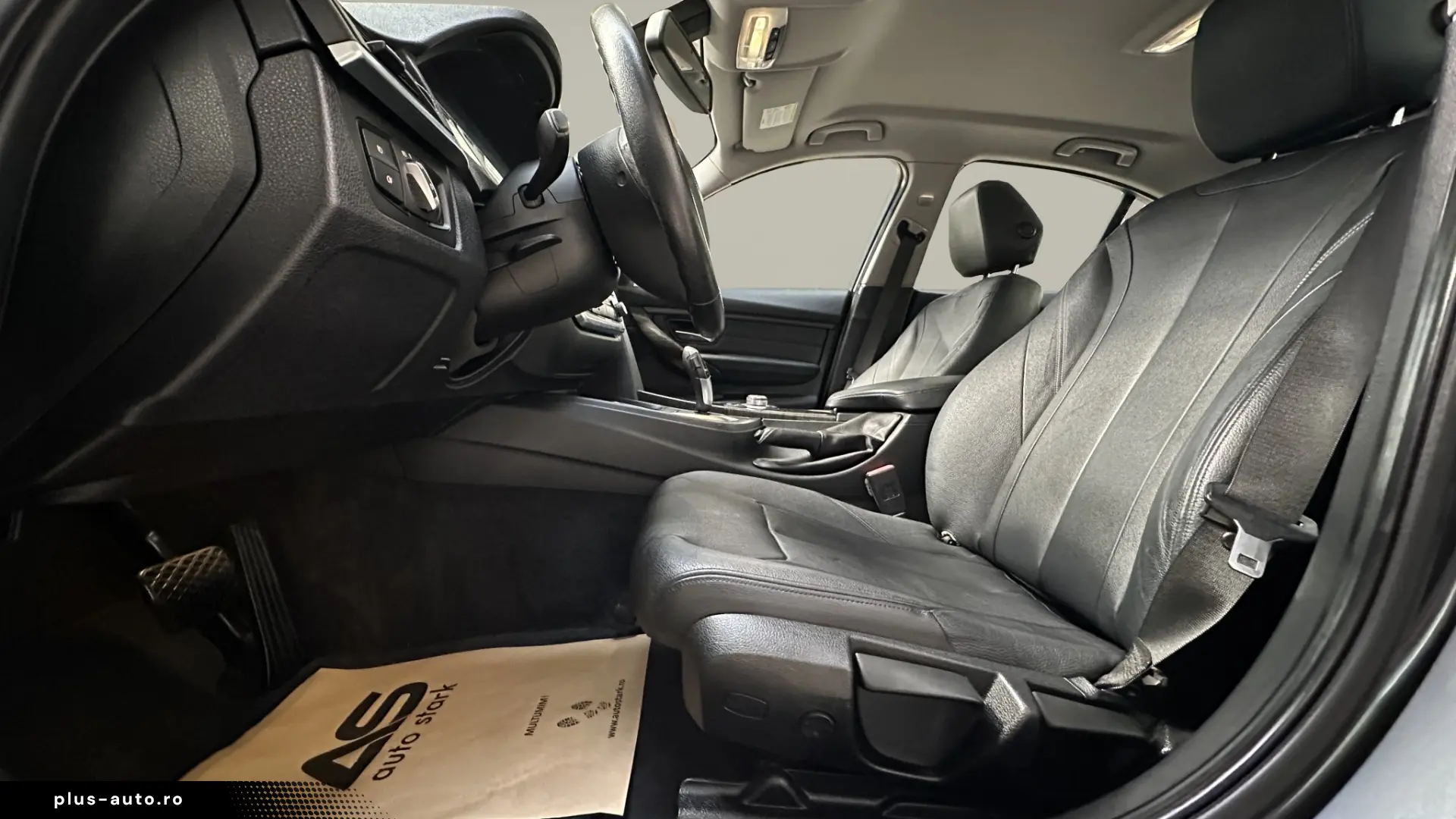 BMW Seria 3 320d Efficient Dynamic Edition Aut. Luxury Line