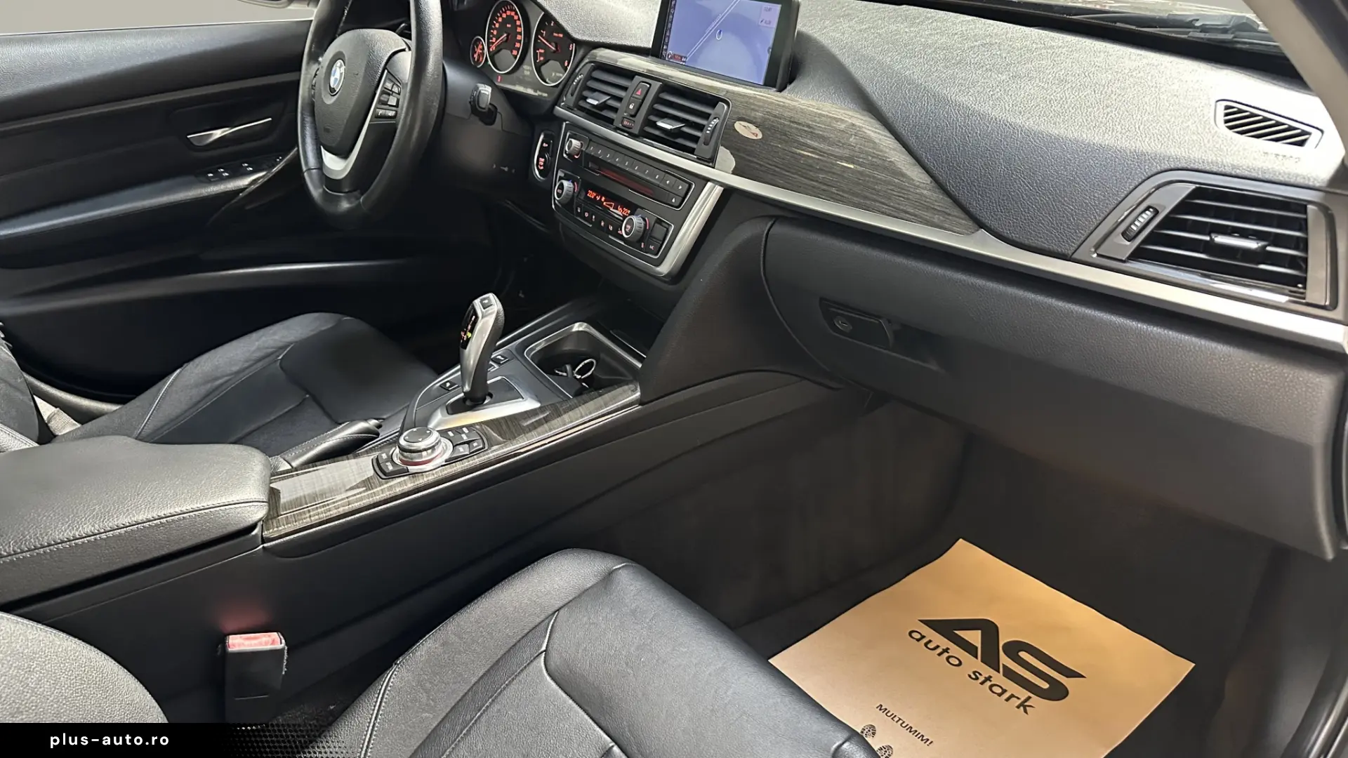 BMW Seria 3 320d Efficient Dynamic Edition Aut. Luxury Line