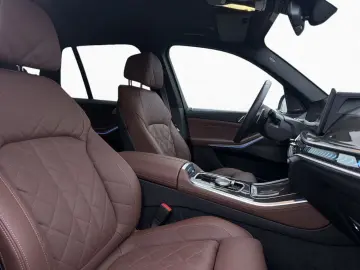 BMW X5 xD 30d M SPORT PRO DAPr KomfSi 360  AHK 22