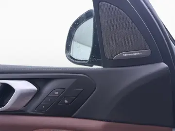 BMW X5 xD 30d M SPORT PRO DAPr KomfSi 360  AHK 22
