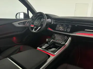AUDI Q7 50 TDI quattro S Line PANO AHK 360 HUD ACC