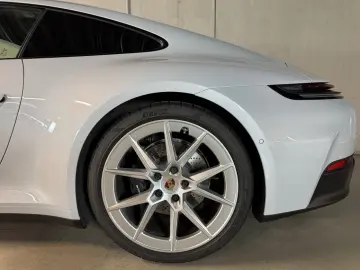 PORSCHE 992 (911) Carrera   Sportabgas   InnoDrive