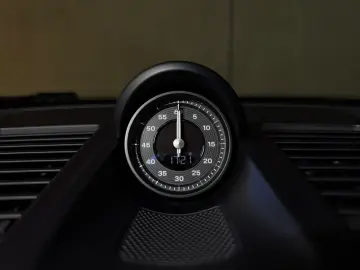 PORSCHE 992 (911) Carrera   Sportabgas   InnoDrive