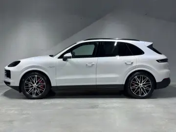 PORSCHE Cayenne S E-Hybrid HA-Lenkung   HD-Matrix   BOSE