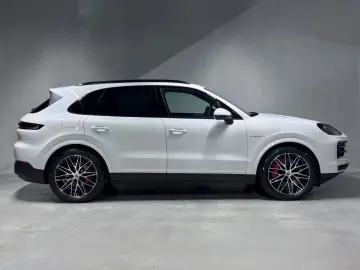 PORSCHE Cayenne S E-Hybrid HA-Lenkung   HD-Matrix   BOSE