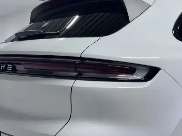 PORSCHE Cayenne S E-Hybrid HA-Lenkung   HD-Matrix   BOSE