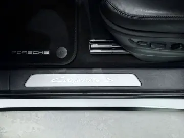 PORSCHE Cayenne S E-Hybrid HA-Lenkung   HD-Matrix   BOSE