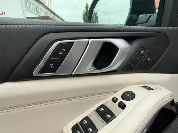 BMW X5 xDrive40d M-Sport HK HUD