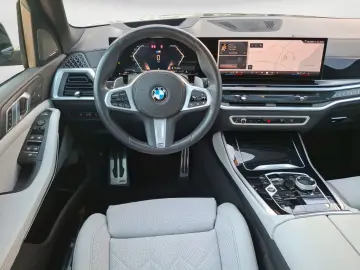 BMW X5 xDrive30d M Sport Pro ACC AHK Komfortsitze