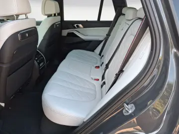 BMW X5 xDrive30d M Sport Pro ACC AHK Komfortsitze