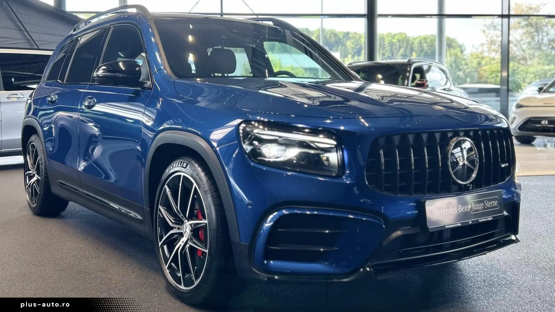 Mercedes-AMG GLB 35 4MATIC 7 LOCURI • DISTRONIC • 360