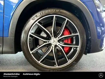 Mercedes-AMG GLB 35 4MATIC 7 LOCURI • DISTRONIC • 360