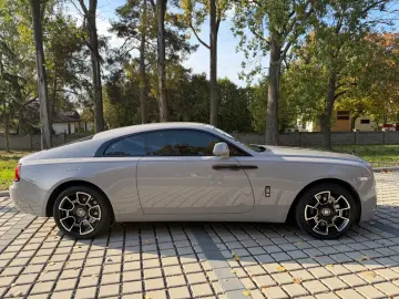 Rolls-Royce Wraith Black Badge   V12 STARLIGHT • NIGHT