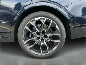 BMW X7 xDrive40d 48V M Sport 7 LOCURI