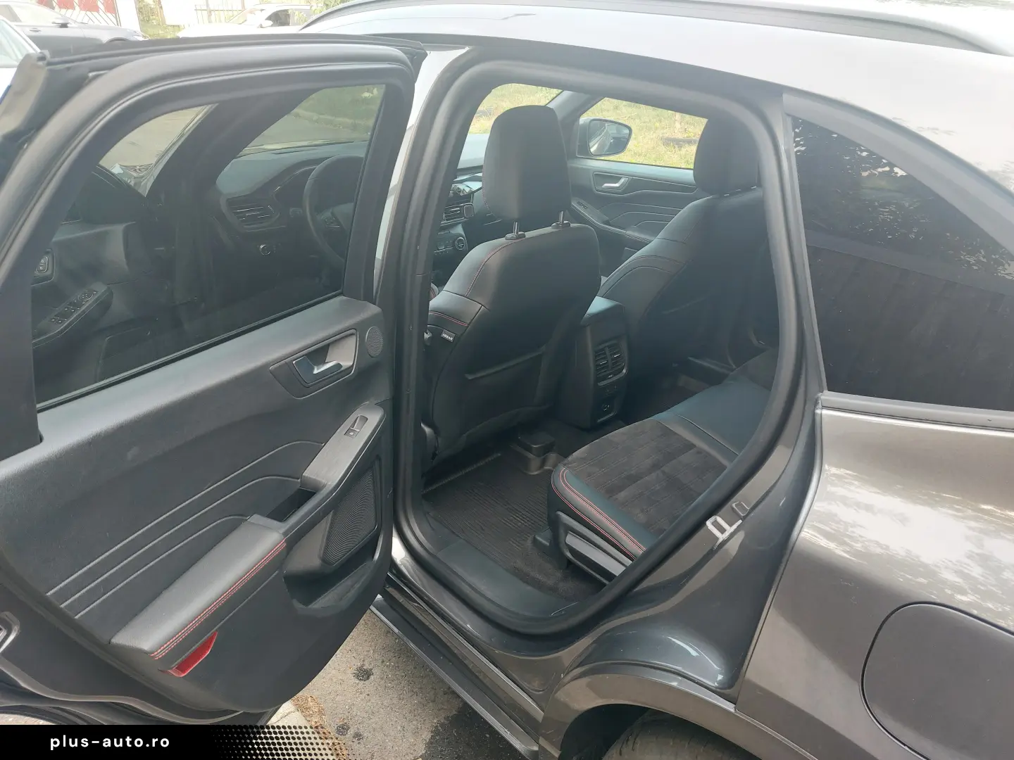 Ford kuga st-line x 2023 awd 2 0 ecoblue